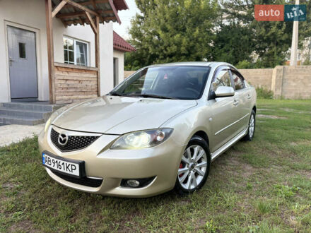 Бежевый Мазда 3, объемом двигателя 1.6 л и пробегом 299 тыс. км за 5450 $, фото 1 на Automoto.ua