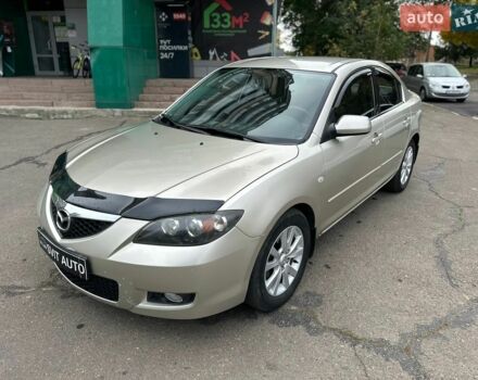 Бежевый Мазда 3, объемом двигателя 2 л и пробегом 189 тыс. км за 5600 $, фото 1 на Automoto.ua