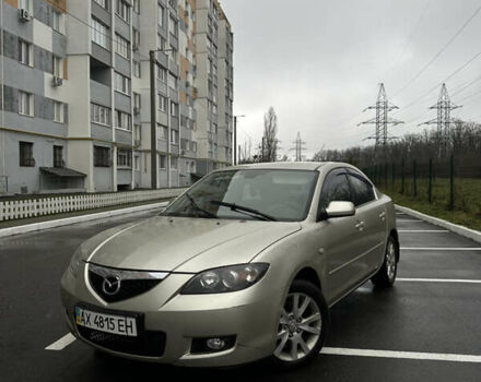 Бежевий Мазда 3, об'ємом двигуна 1.6 л та пробігом 350 тис. км за 3700 $, фото 1 на Automoto.ua