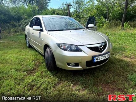 Бежевый Мазда 3, объемом двигателя 1.6 л и пробегом 220 тыс. км за 5600 $, фото 1 на Automoto.ua