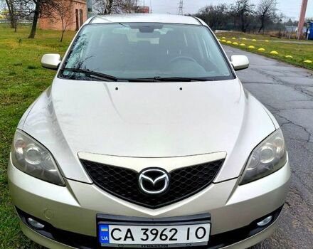 Бежевый Мазда 3, объемом двигателя 1.6 л и пробегом 230 тыс. км за 5200 $, фото 1 на Automoto.ua