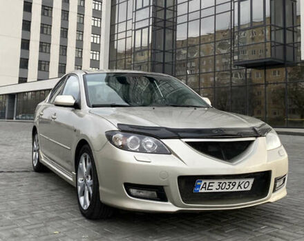 Бежевый Мазда 3, объемом двигателя 2 л и пробегом 214 тыс. км за 4750 $, фото 1 на Automoto.ua