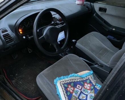 Черный Мазда 3, объемом двигателя 1.8 л и пробегом 313 тыс. км за 674 $, фото 5 на Automoto.ua