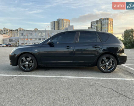 Черный Мазда 3, объемом двигателя 2 л и пробегом 215 тыс. км за 4050 $, фото 3 на Automoto.ua