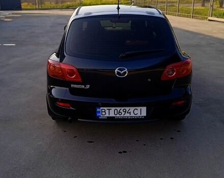 Черный Мазда 3, объемом двигателя 1.6 л и пробегом 500 тыс. км за 4000 $, фото 1 на Automoto.ua