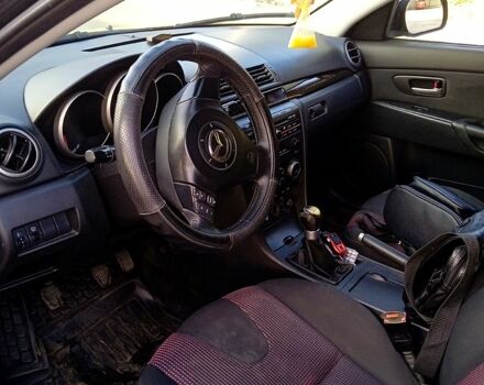 Черный Мазда 3, объемом двигателя 1.6 л и пробегом 500 тыс. км за 4000 $, фото 4 на Automoto.ua