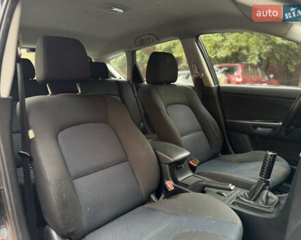 Мазда 3 2004 у Дніпро (Дніпропетровську) на Automoto.ua Чорний Мазда 3, об'ємом двигуна 1.6 л та пробігом 358 тис. км за 3300 $, фото 5 на Automoto.ua