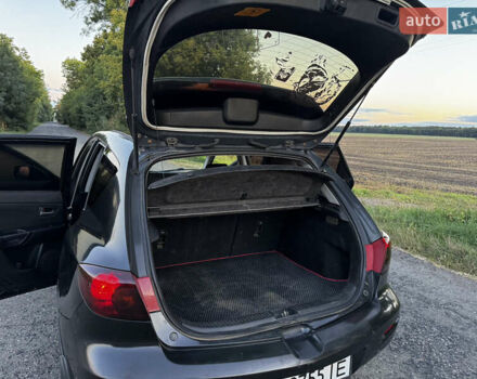 Черный Мазда 3, объемом двигателя 1.6 л и пробегом 376 тыс. км за 4200 $, фото 16 на Automoto.ua