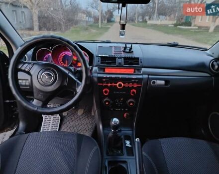 Чорний Мазда 3, об'ємом двигуна 1.56 л та пробігом 376 тис. км за 4400 $, фото 6 на Automoto.ua