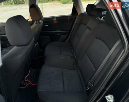 Черный Мазда 3, объемом двигателя 1.6 л и пробегом 270 тыс. км за 4500 $, фото 6 на Automoto.ua