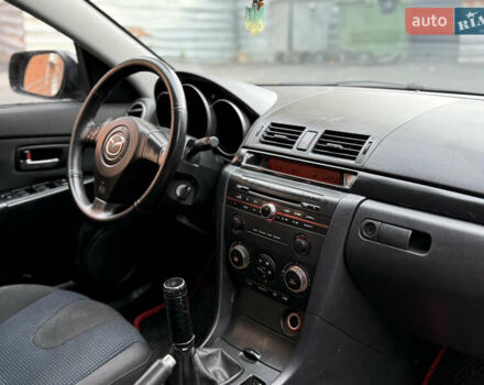 Мазда 3 2004 у Дніпро (Дніпропетровську) на Automoto.ua Чорний Мазда 3, об'ємом двигуна 1.6 л та пробігом 358 тис. км за 3300 $, фото 6 на Automoto.ua