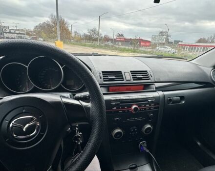 Черный Мазда 3, объемом двигателя 1.3 л и пробегом 190 тыс. км за 3200 $, фото 4 на Automoto.ua