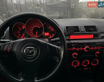 Черный Мазда 3, объемом двигателя 1.6 л и пробегом 349 тыс. км за 4499 $, фото 10 на Automoto.ua