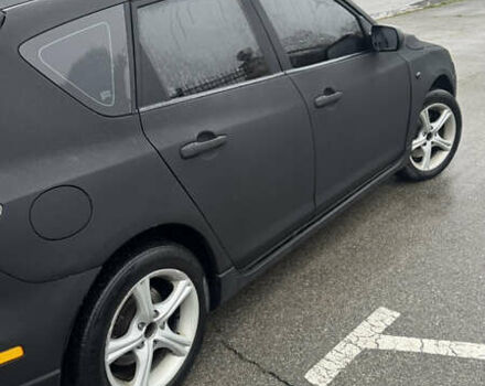 Черный Мазда 3, объемом двигателя 2 л и пробегом 350 тыс. км за 3000 $, фото 8 на Automoto.ua
