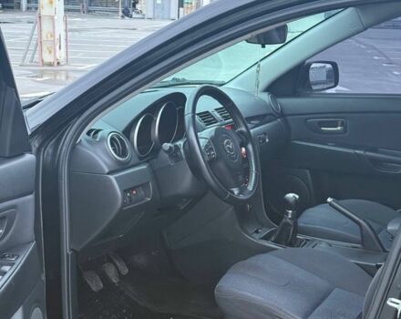 Черный Мазда 3, объемом двигателя 0 л и пробегом 300 тыс. км за 4500 $, фото 6 на Automoto.ua