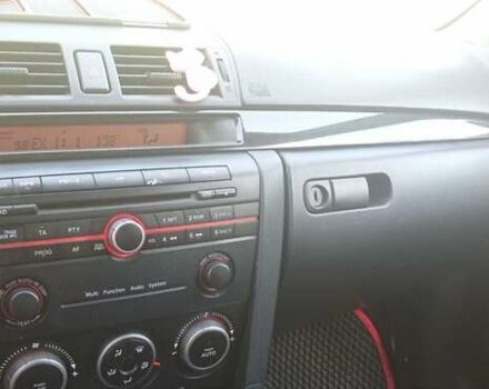 Черный Мазда 3, объемом двигателя 1.6 л и пробегом 322 тыс. км за 4700 $, фото 15 на Automoto.ua