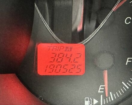 Черный Мазда 3, объемом двигателя 1.3 л и пробегом 190 тыс. км за 3200 $, фото 5 на Automoto.ua