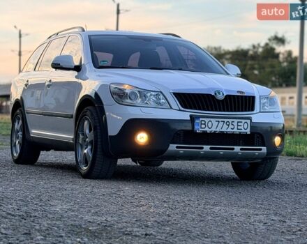 Чорний Мазда 3, об'ємом двигуна 1.6 л та пробігом 333 тис. км за 4400 $, фото 5 на Automoto.ua