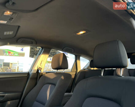 Черный Мазда 3, объемом двигателя 1.6 л и пробегом 360 тыс. км за 4600 $, фото 14 на Automoto.ua