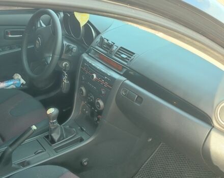 Черный Мазда 3, объемом двигателя 1.6 л и пробегом 316 тыс. км за 4300 $, фото 4 на Automoto.ua