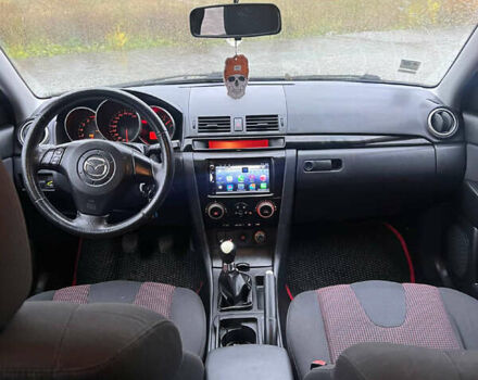 Черный Мазда 3, объемом двигателя 1.6 л и пробегом 270 тыс. км за 3800 $, фото 3 на Automoto.ua