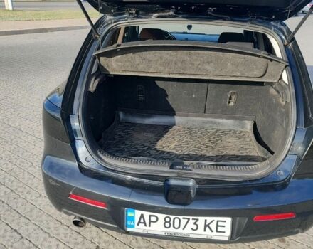 Черный Мазда 3, объемом двигателя 1.6 л и пробегом 330 тыс. км за 4500 $, фото 3 на Automoto.ua