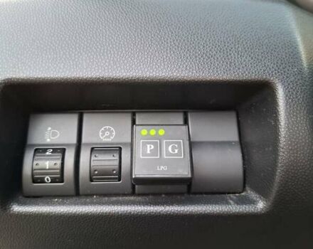 Чорний Мазда 3, об'ємом двигуна 1.6 л та пробігом 193 тис. км за 4999 $, фото 23 на Automoto.ua