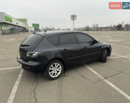 Черный Мазда 3, объемом двигателя 1.6 л и пробегом 255 тыс. км за 4600 $, фото 4 на Automoto.ua