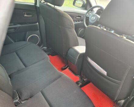 Черный Мазда 3, объемом двигателя 2 л и пробегом 120 тыс. км за 5400 $, фото 6 на Automoto.ua