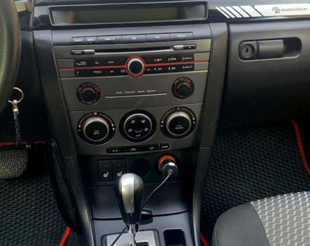 Черный Мазда 3, объемом двигателя 1.6 л и пробегом 247 тыс. км за 5000 $, фото 11 на Automoto.ua