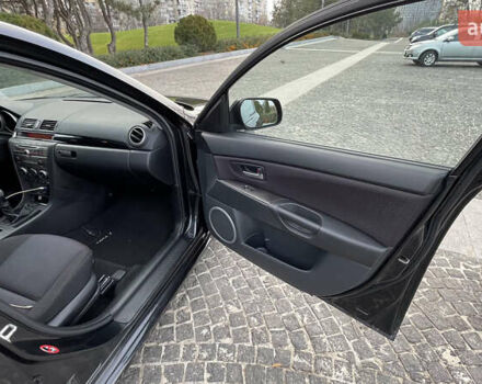 Черный Мазда 3, объемом двигателя 2 л и пробегом 220 тыс. км за 6000 $, фото 28 на Automoto.ua