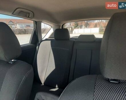 Черный Мазда 3, объемом двигателя 2 л и пробегом 222 тыс. км за 5700 $, фото 8 на Automoto.ua