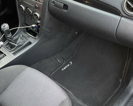 Черный Мазда 3, объемом двигателя 2 л и пробегом 220 тыс. км за 6000 $, фото 13 на Automoto.ua