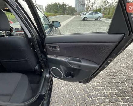 Черный Мазда 3, объемом двигателя 2 л и пробегом 220 тыс. км за 6000 $, фото 29 на Automoto.ua