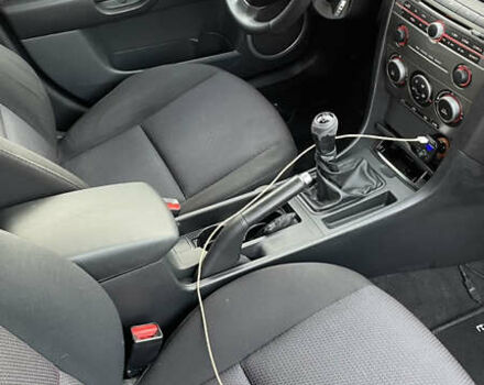 Черный Мазда 3, объемом двигателя 2 л и пробегом 220 тыс. км за 6000 $, фото 12 на Automoto.ua