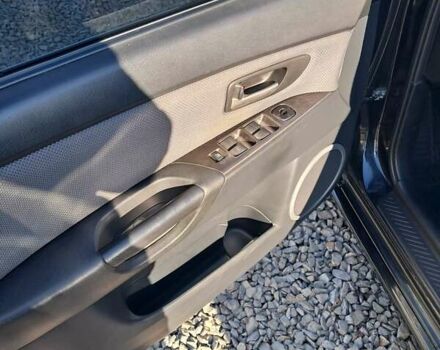 Черный Мазда 3, объемом двигателя 1.56 л и пробегом 233 тыс. км за 5200 $, фото 7 на Automoto.ua