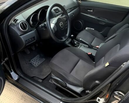 Чорний Мазда 3, об'ємом двигуна 1.6 л та пробігом 217 тис. км за 5400 $, фото 8 на Automoto.ua
