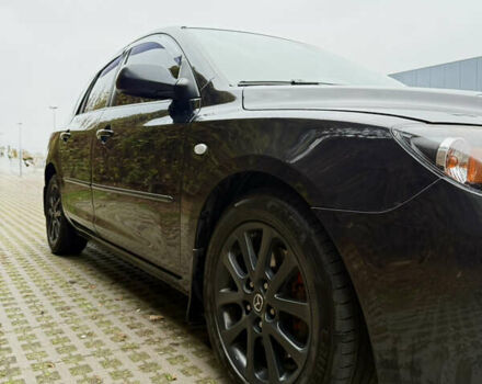 Черный Мазда 3, объемом двигателя 2 л и пробегом 274 тыс. км за 6800 $, фото 6 на Automoto.ua