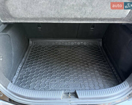 Черный Мазда 3, объемом двигателя 1.6 л и пробегом 205 тыс. км за 6400 $, фото 17 на Automoto.ua