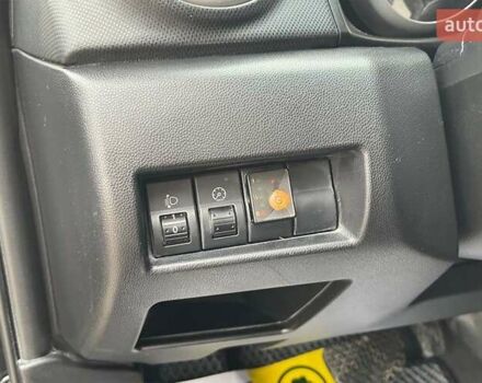 Черный Мазда 3, объемом двигателя 1.6 л и пробегом 265 тыс. км за 5999 $, фото 8 на Automoto.ua