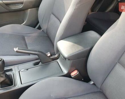 Чорний Мазда 3, об'ємом двигуна 2 л та пробігом 250 тис. км за 4900 $, фото 15 на Automoto.ua