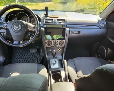 Черный Мазда 3, объемом двигателя 1.6 л и пробегом 325 тыс. км за 4600 $, фото 6 на Automoto.ua