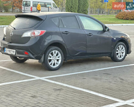 Черный Мазда 3, объемом двигателя 1.6 л и пробегом 127 тыс. км за 7500 $, фото 14 на Automoto.ua