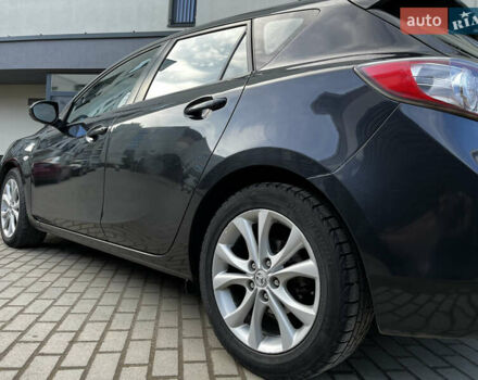 Черный Мазда 3, объемом двигателя 1.6 л и пробегом 235 тыс. км за 5799 $, фото 5 на Automoto.ua