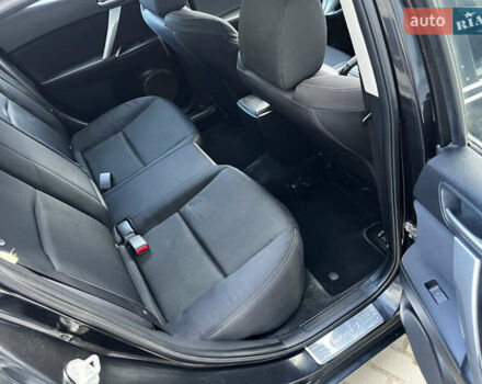 Черный Мазда 3, объемом двигателя 1.6 л и пробегом 235 тыс. км за 5799 $, фото 22 на Automoto.ua