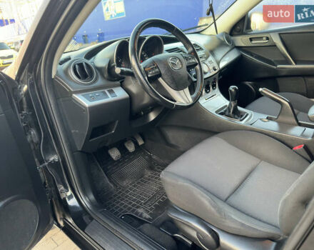 Чорний Мазда 3, об'ємом двигуна 1.6 л та пробігом 127 тис. км за 6900 $, фото 41 на Automoto.ua