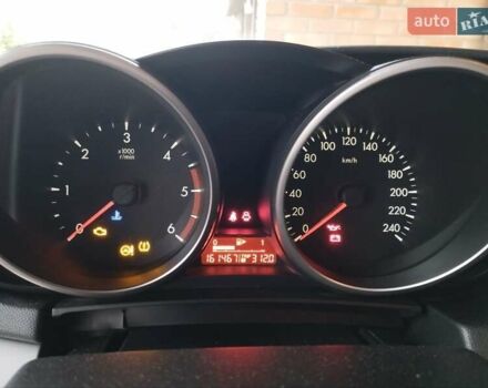 Черный Мазда 3, объемом двигателя 2.2 л и пробегом 165 тыс. км за 6400 $, фото 10 на Automoto.ua