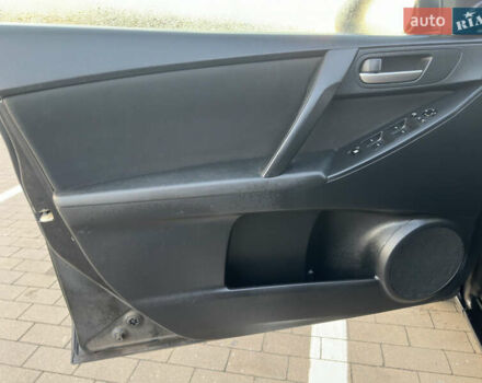 Черный Мазда 3, объемом двигателя 1.6 л и пробегом 127 тыс. км за 7500 $, фото 40 на Automoto.ua