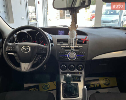 Черный Мазда 3, объемом двигателя 1.6 л и пробегом 219 тыс. км за 6700 $, фото 16 на Automoto.ua