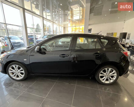 Черный Мазда 3, объемом двигателя 1.6 л и пробегом 219 тыс. км за 6700 $, фото 3 на Automoto.ua